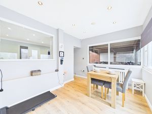 Photo 15- click for photo gallery